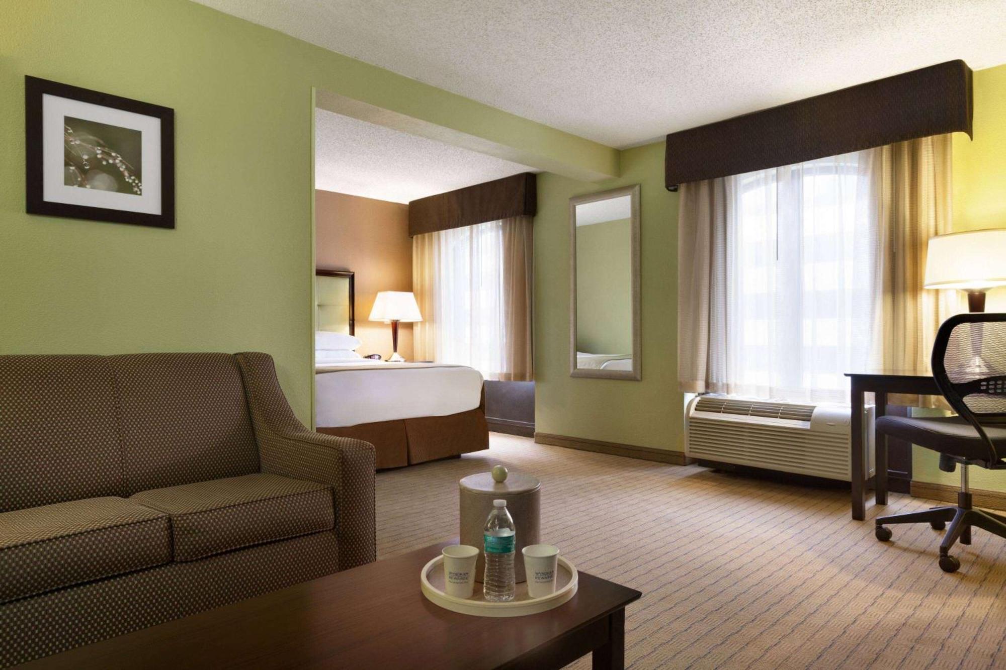 Days Inn By Wyndham Baltimore Inner Harbor Kültér fotó